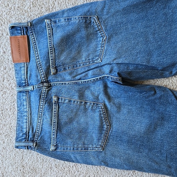 Lucky Brand 90’s Loose High Rise Straight Jeans - Picture 10 of 13